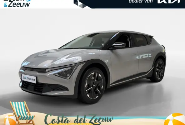 Light Edition 63 kWh Navigatie | Stoel + stuurverwarming | Achteruitrijcamera | Climate control |