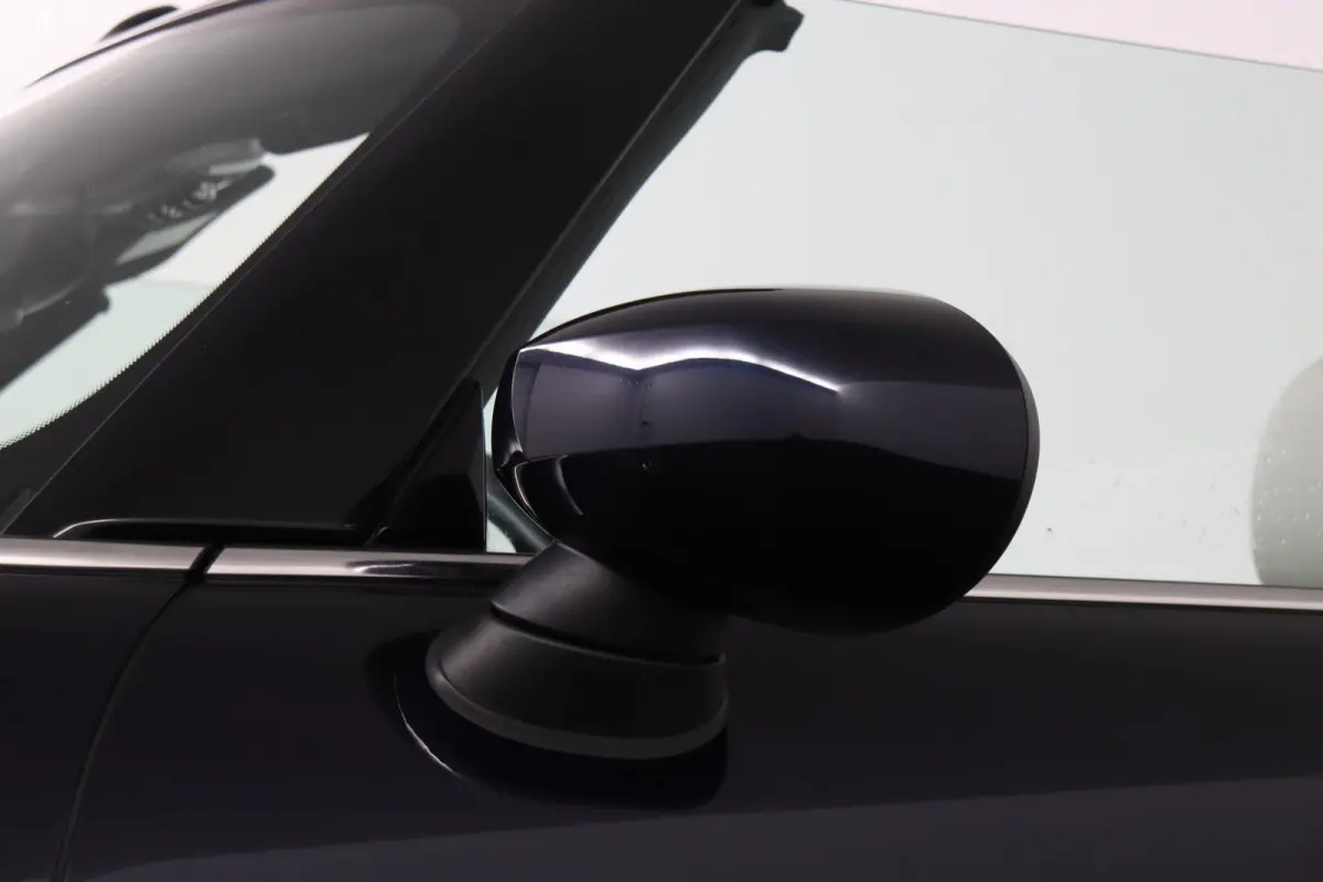 1.5 Classic | Comfort Access | Achteruitrijcamera | Verwarmde voorstoelen | Head-Up Display | Adaptieve LED Koplampen | Sportstoelen | Stuurwielrand verwarmd |