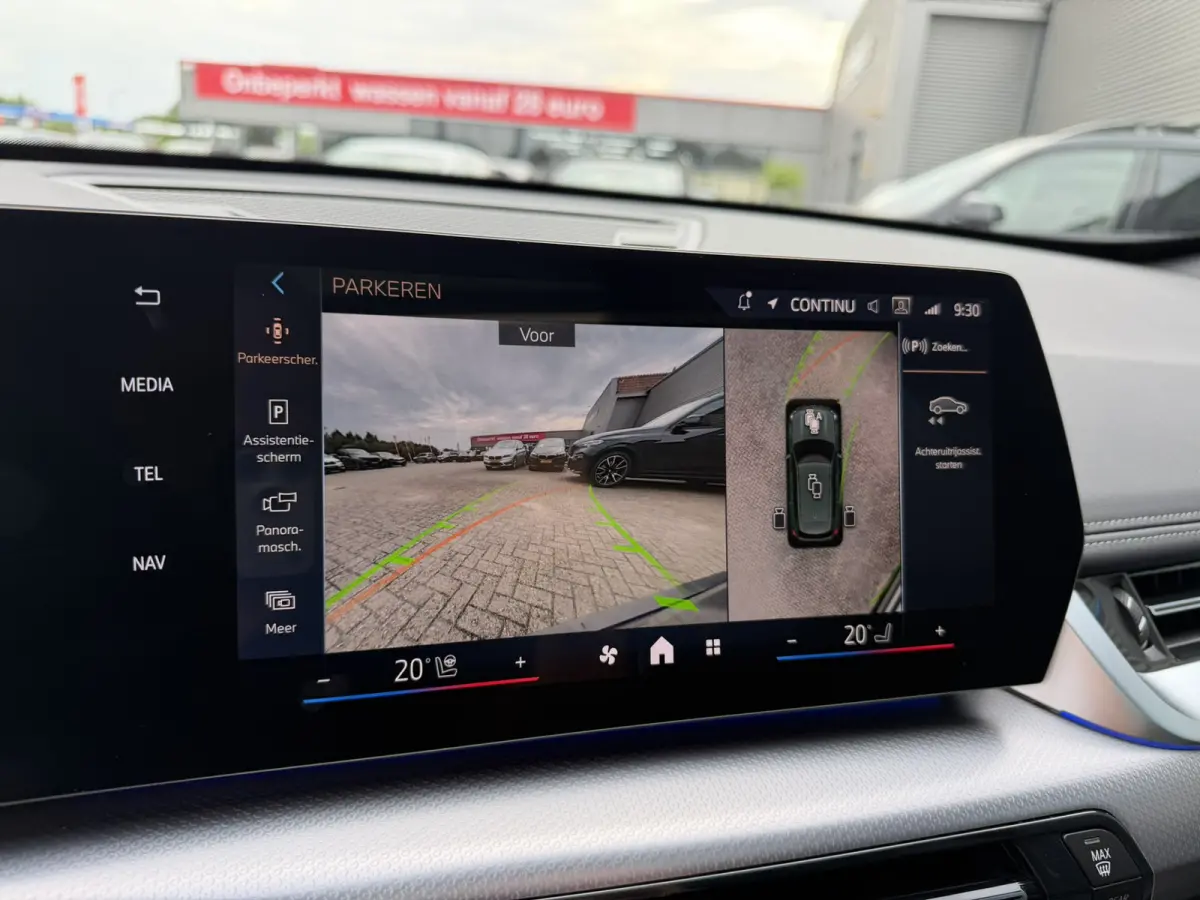 xDrive23i M Sport Panoramadak Trekhaak Head-Up Display Leder ACC Stoelverwarming Harman-Kardon Carplay 360 Camera Stuurwielverwarming