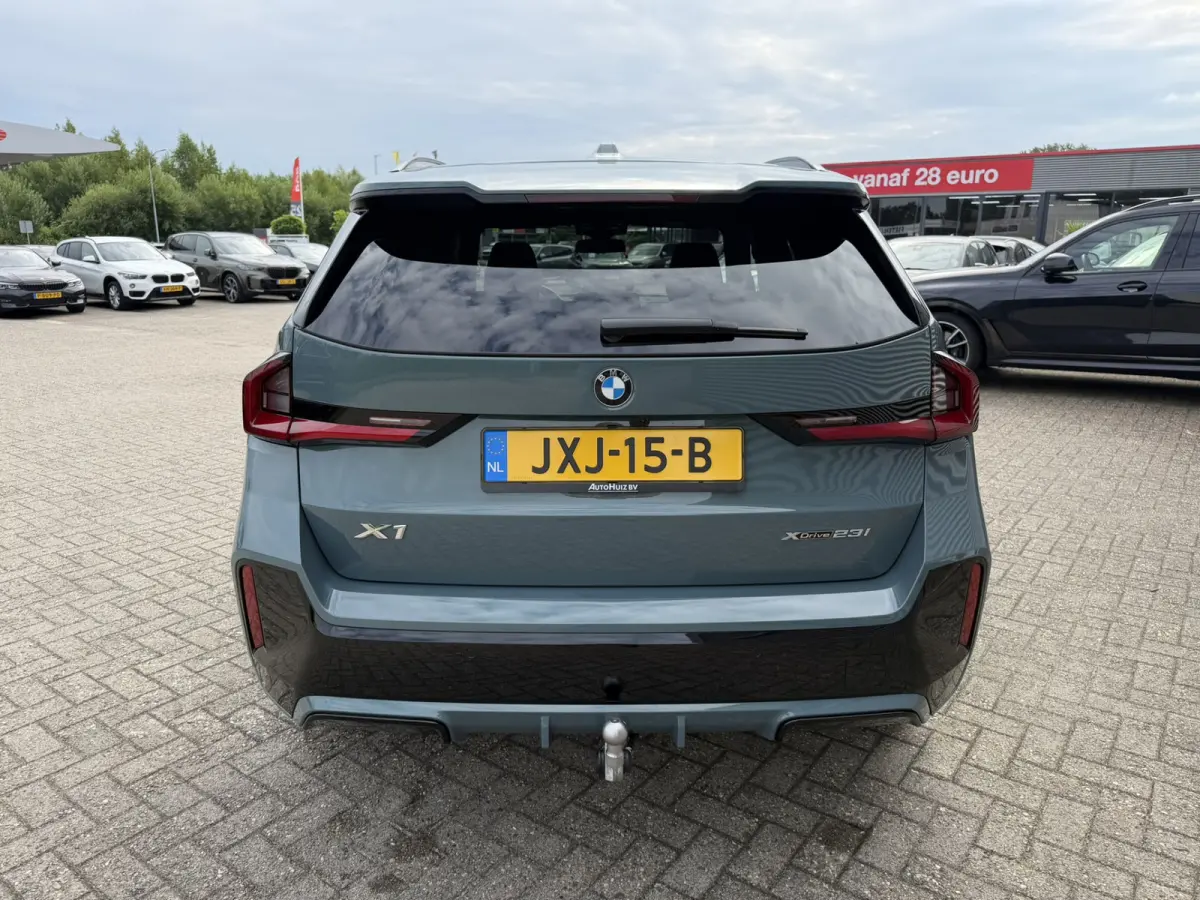 xDrive23i M Sport Panoramadak Trekhaak Head-Up Display Leder ACC Stoelverwarming Harman-Kardon Carplay 360 Camera Stuurwielverwarming