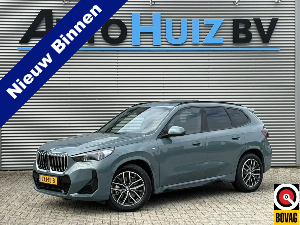 xDrive23i M Sport Panoramadak Trekhaak Head-Up Display Leder ACC Stoelverwarming Harman-Kardon Carplay 360 Camera Stuurwielverwarming