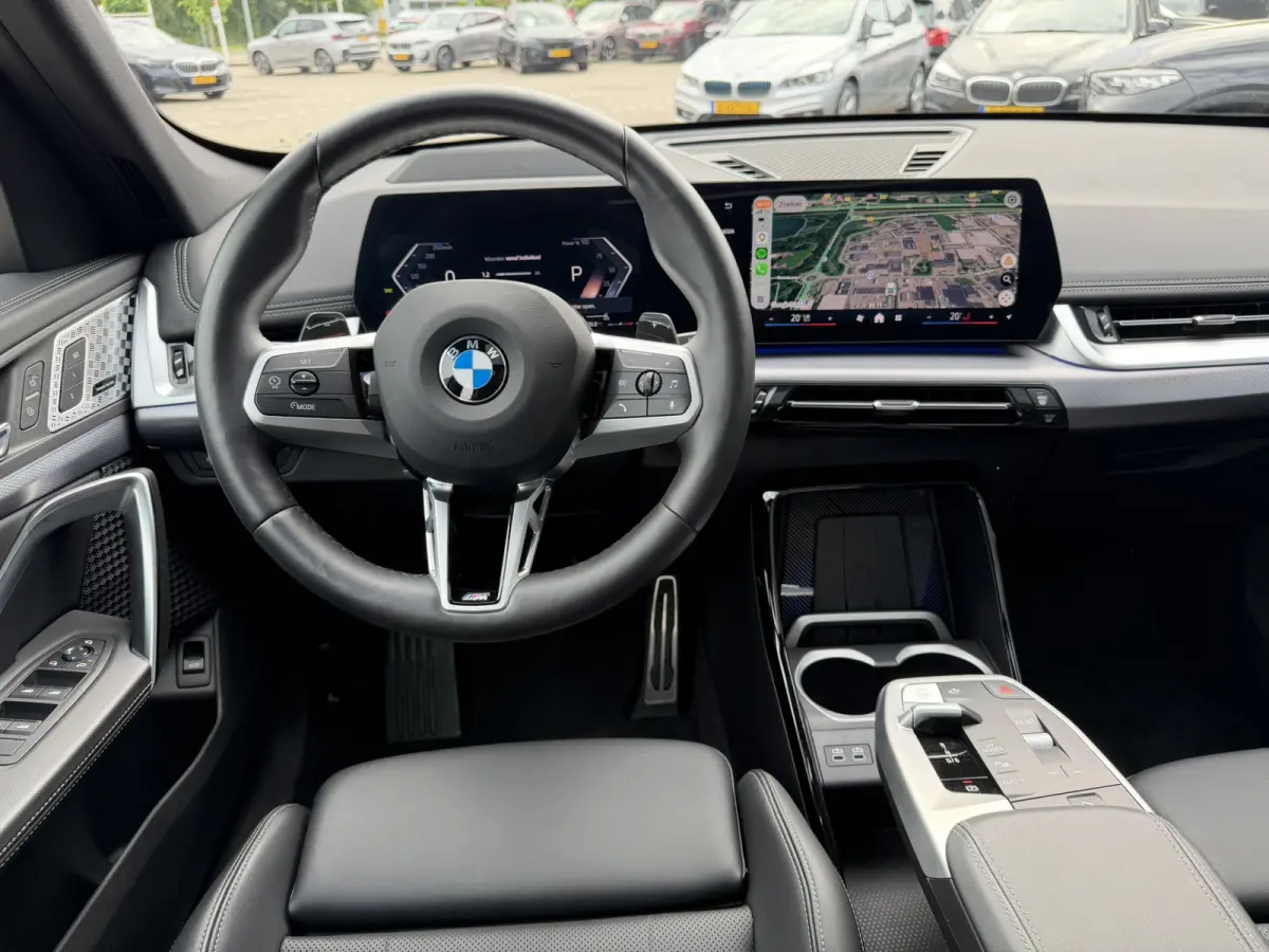 xDrive23i M Sport Panoramadak Trekhaak Head-Up Display Leder ACC Stoelverwarming Harman-Kardon Carplay 360 Camera Stuurwielverwarming