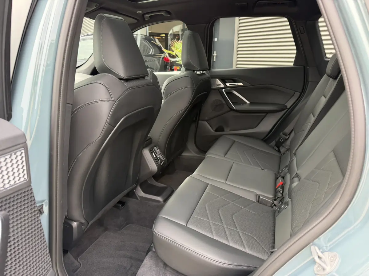xDrive23i M Sport Panoramadak Trekhaak Head-Up Display Leder ACC Stoelverwarming Harman-Kardon Carplay 360 Camera Stuurwielverwarming
