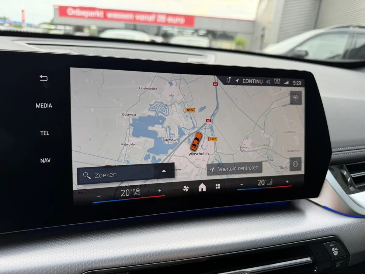 xDrive23i M Sport Panoramadak Trekhaak Head-Up Display Leder ACC Stoelverwarming Harman-Kardon Carplay 360 Camera Stuurwielverwarming