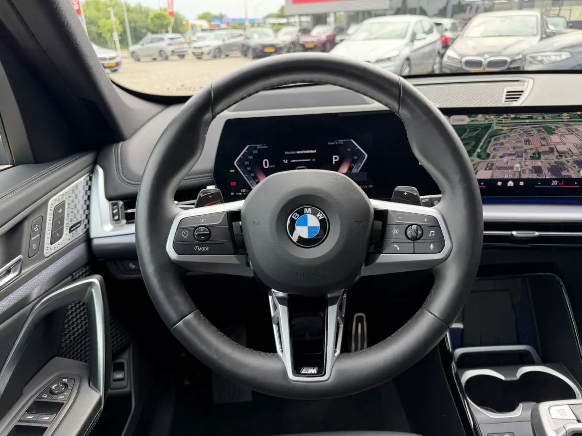 xDrive23i M Sport Panoramadak Trekhaak Head-Up Display Leder ACC Stoelverwarming Harman-Kardon Carplay 360 Camera Stuurwielverwarming