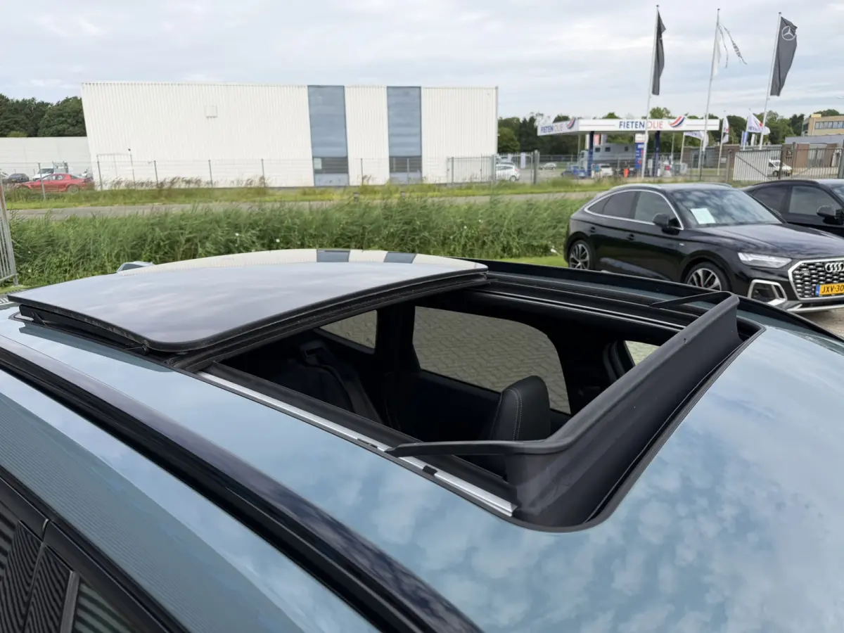 xDrive23i M Sport Panoramadak Trekhaak Head-Up Display Leder ACC Stoelverwarming Harman-Kardon Carplay 360 Camera Stuurwielverwarming