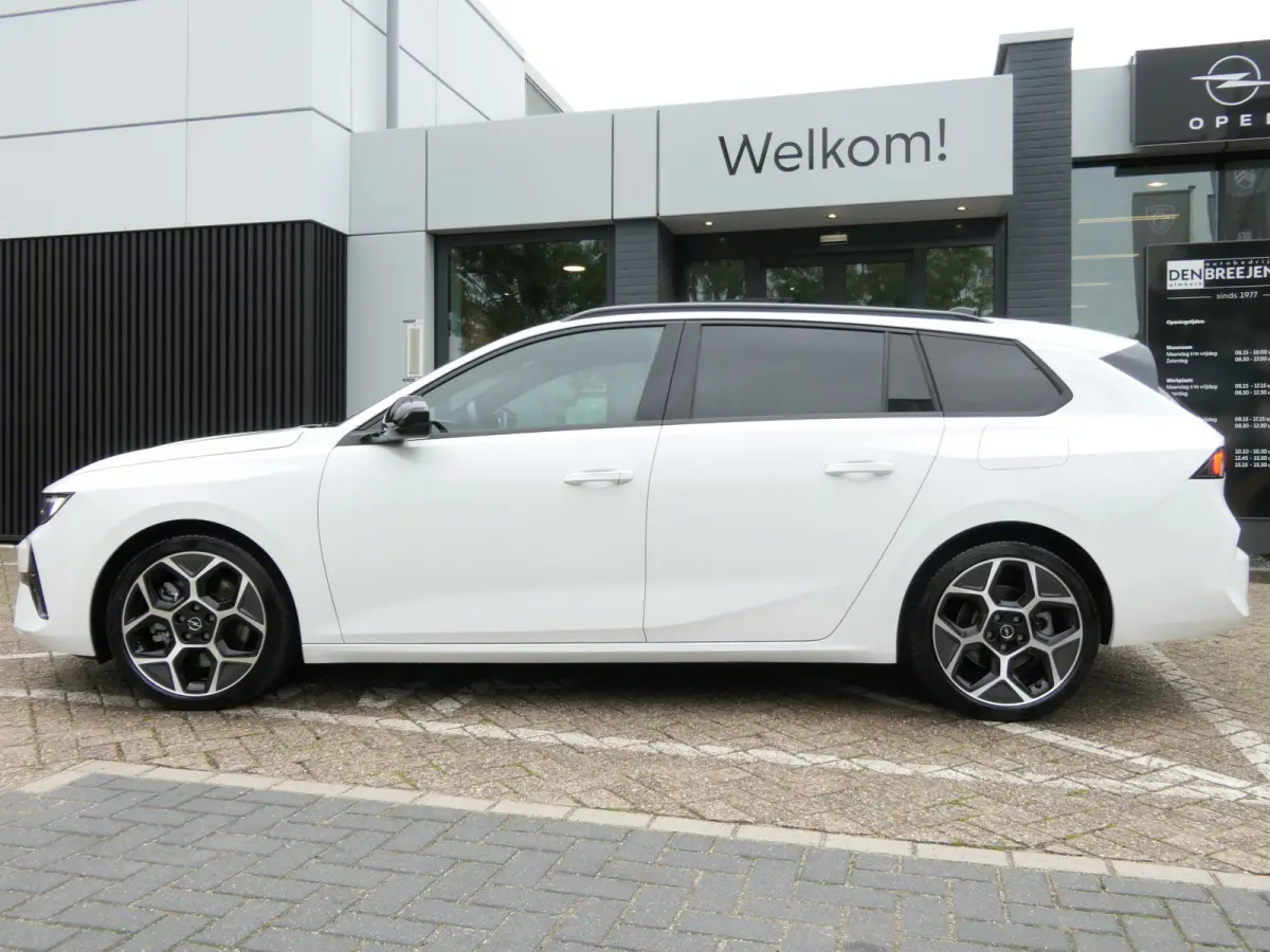 ST 1.6 Turbo 180pk Plug In Hybrid Ultimate | Panoramadak | Trekhaak | 18'' LMV