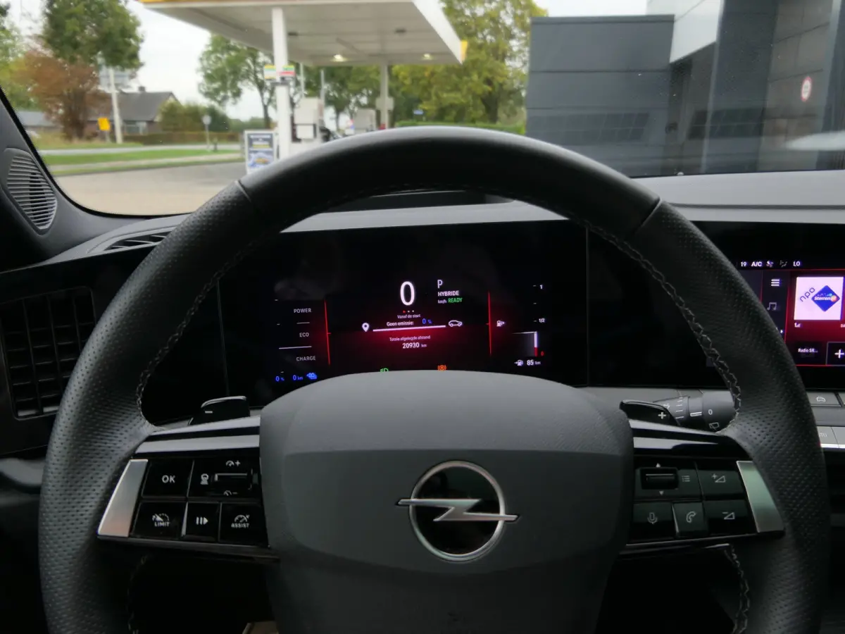 ST 1.6 Turbo 180pk Plug In Hybrid Ultimate | Panoramadak | Trekhaak | 18'' LMV