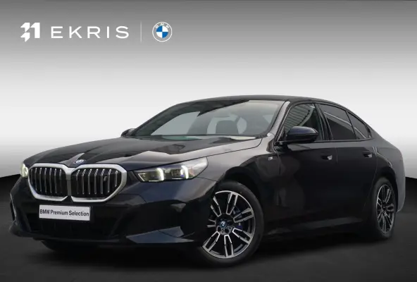 xDrive40 M Sportpakket 19'' / Panoramadak / Harman Kardon / Parking Assistant Plus / Trekhaak