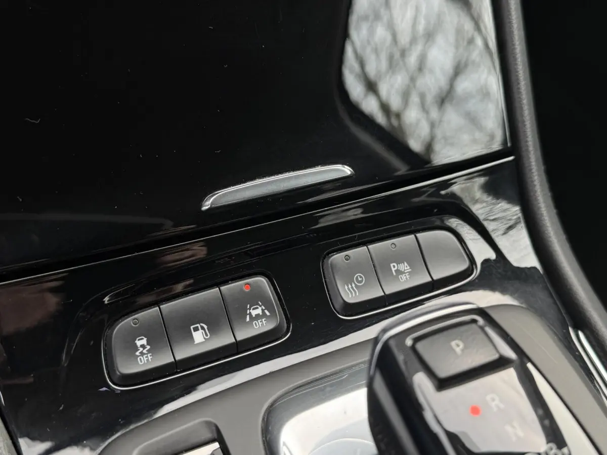 1.6 Turbo Hybrid4 244 PK Business Executive|SOH 99%!|Leer|Elek.Stoel|Camera|Keyless|Stoelverwaming/ventilatie|Carplay|Cruise|