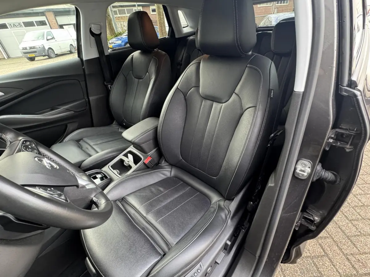 1.6 Turbo Hybrid4 244 PK Business Executive|SOH 99%!|Leer|Elek.Stoel|Camera|Keyless|Stoelverwaming/ventilatie|Carplay|Cruise|