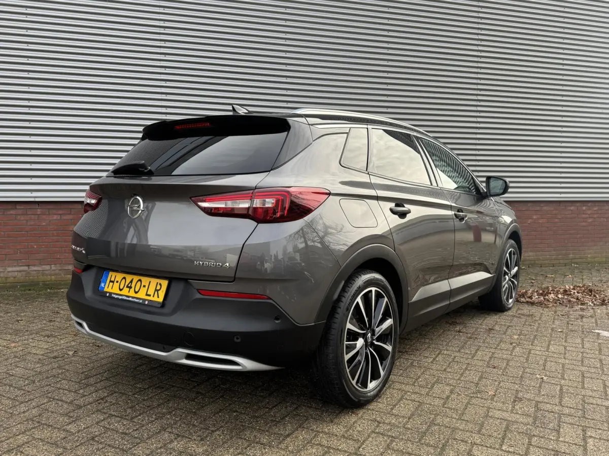 1.6 Turbo Hybrid4 244 PK Business Executive|SOH 99%!|Leer|Elek.Stoel|Camera|Keyless|Stoelverwaming/ventilatie|Carplay|Cruise|