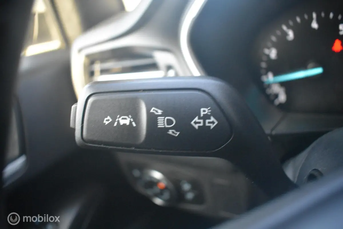 1.0 EcoBoost Hybrid Trend Edition 2022|Navi