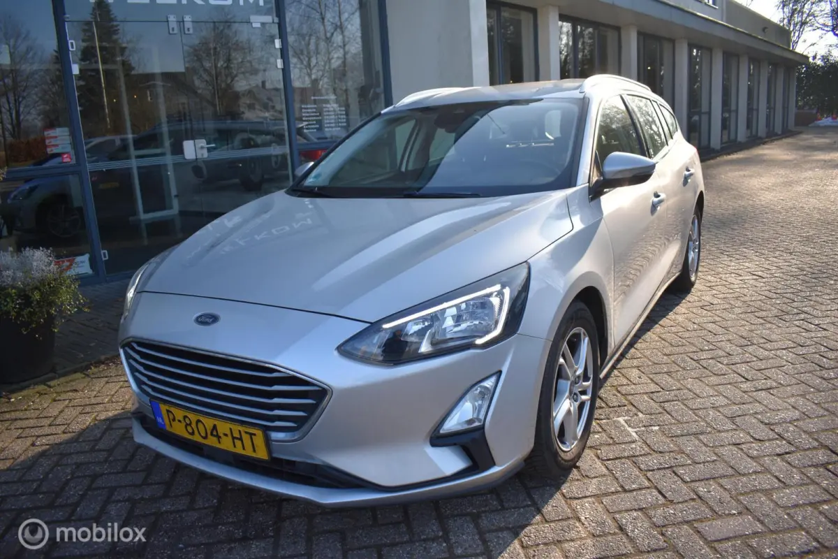1.0 EcoBoost Hybrid Trend Edition 2022|Navi