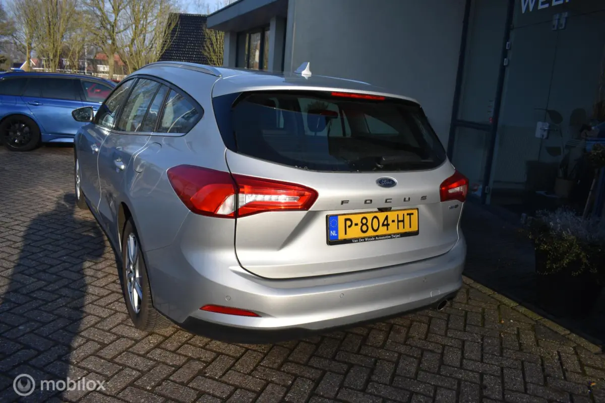 1.0 EcoBoost Hybrid Trend Edition 2022|Navi