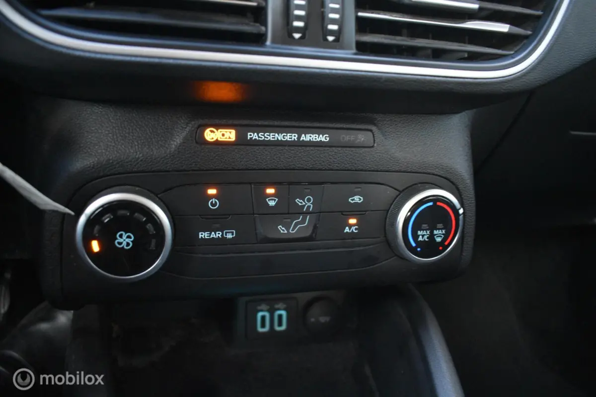 1.0 EcoBoost Hybrid Trend Edition 2022|Navi