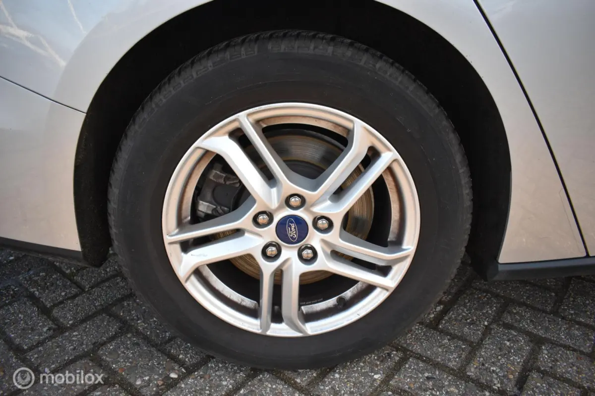 1.0 EcoBoost Hybrid Trend Edition 2022|Navi