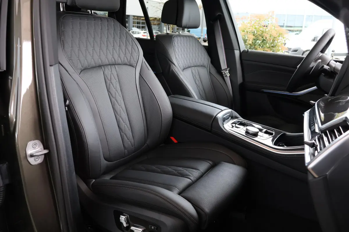 xDrive50e | SOH 100% |M Sport Pro | Driving Assistant Professional | Innovation Pack | Lederen Bekleding Merino