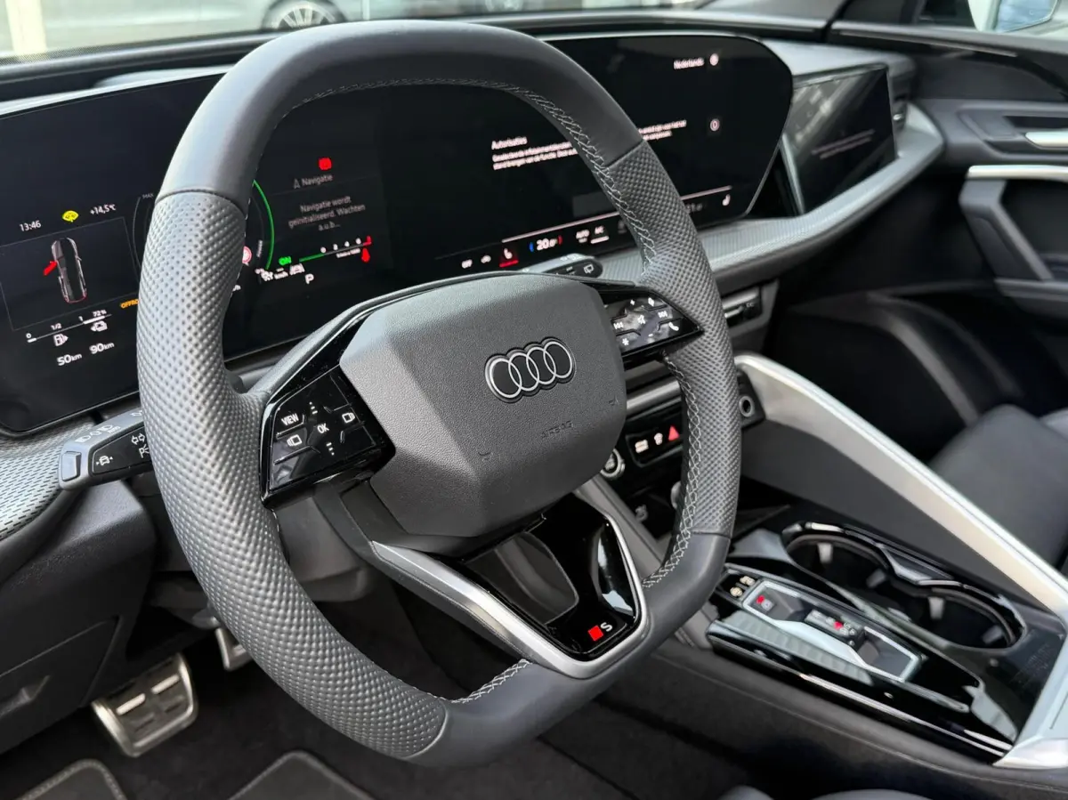 2.0 TFSI e-hybrid quattro S|LUCHTVERING|PANO|MATRIX