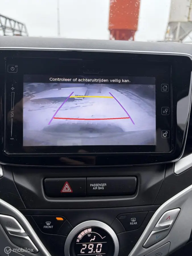 1.2 Smart Hybrid High Executive