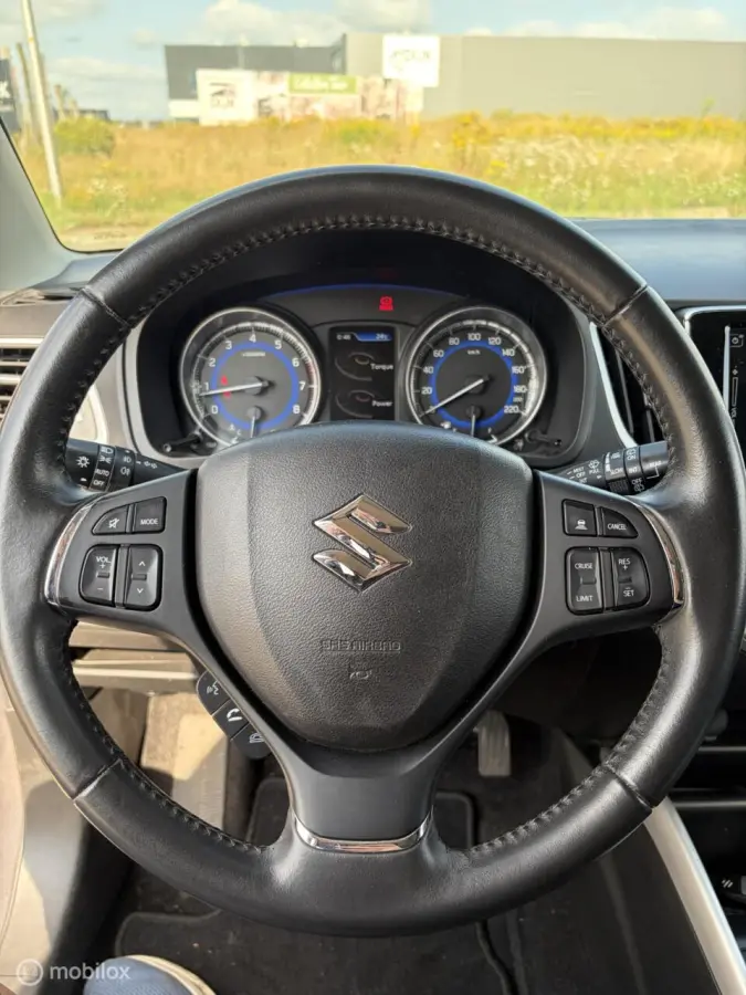 1.2 Smart Hybrid High Executive