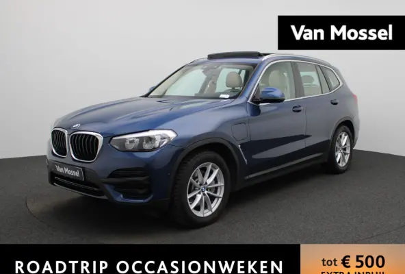 xDrive30e | PLUG-IN | PANO-SCHUIFDAK | LEDEREN BEKLEDING | HARMAN/KARDON AUDIO | NAVIGATIE | ACHTERUITRIJCAMERA | HEAD UP DISPLAY |