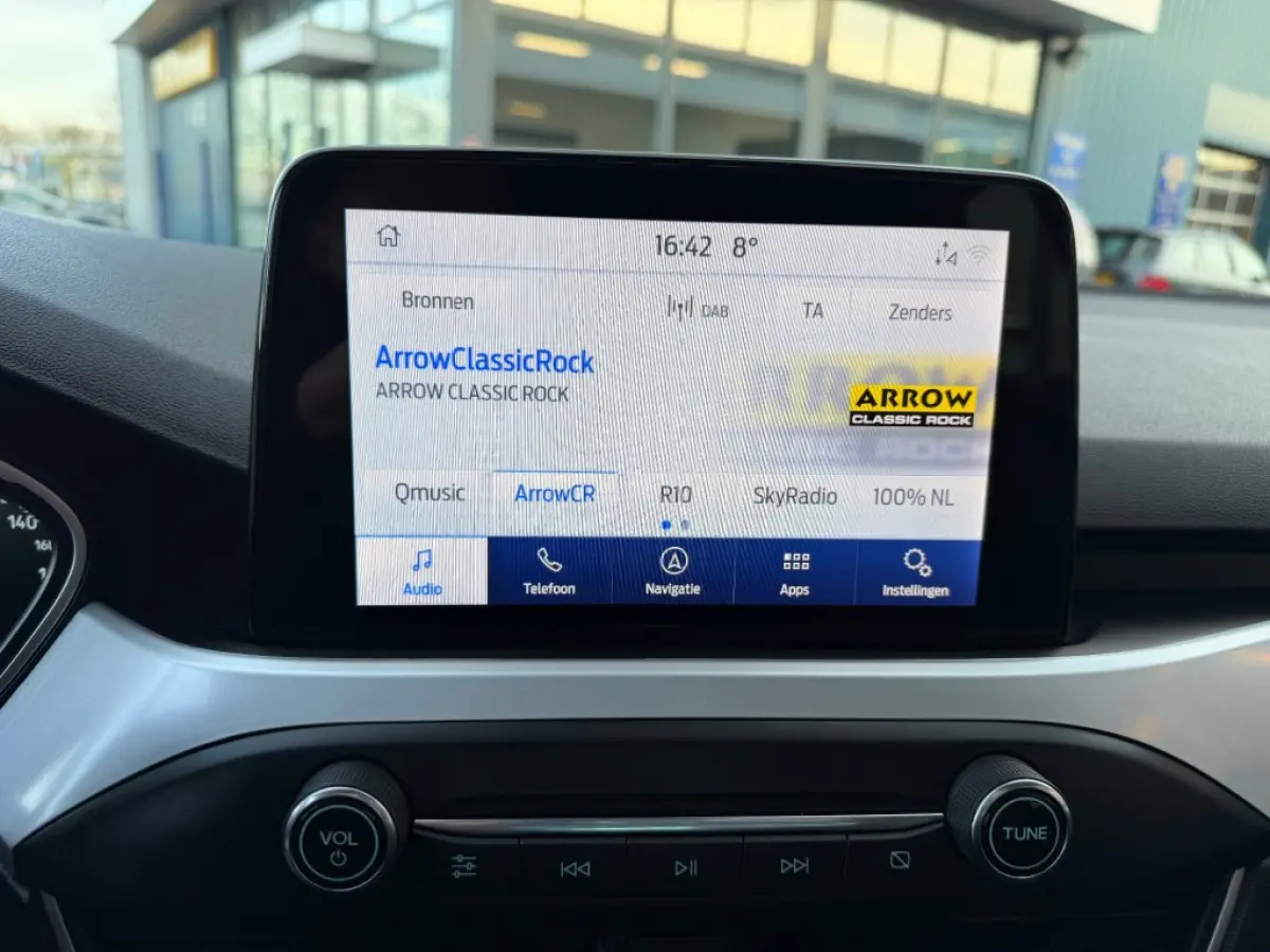 1.0 EB TREND EDITION BUSINESS NAVI AIRCO PDC