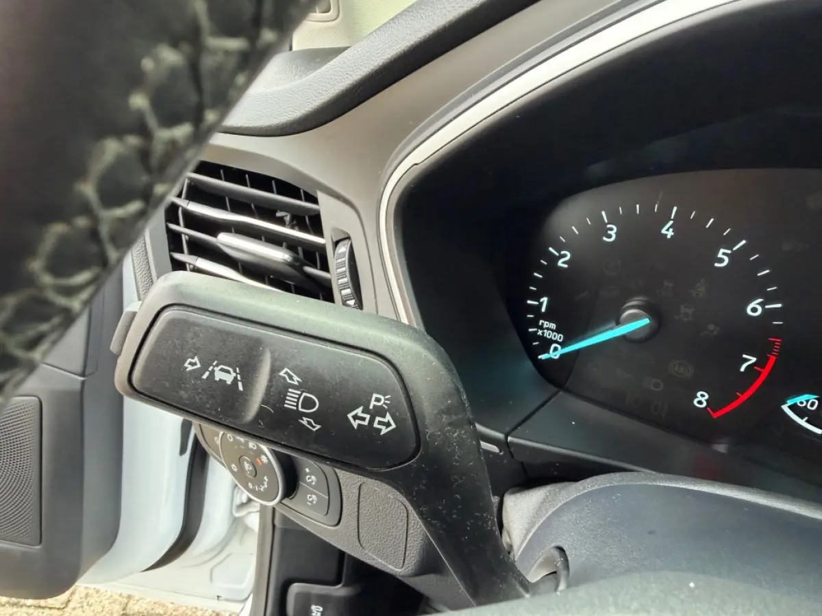 1.0 EB TREND EDITION BUSINESS NAVI AIRCO PDC