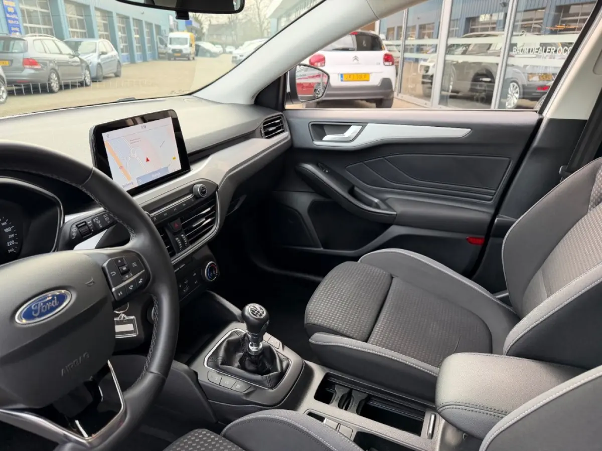 1.0 EB TREND EDITION BUSINESS NAVI AIRCO PDC