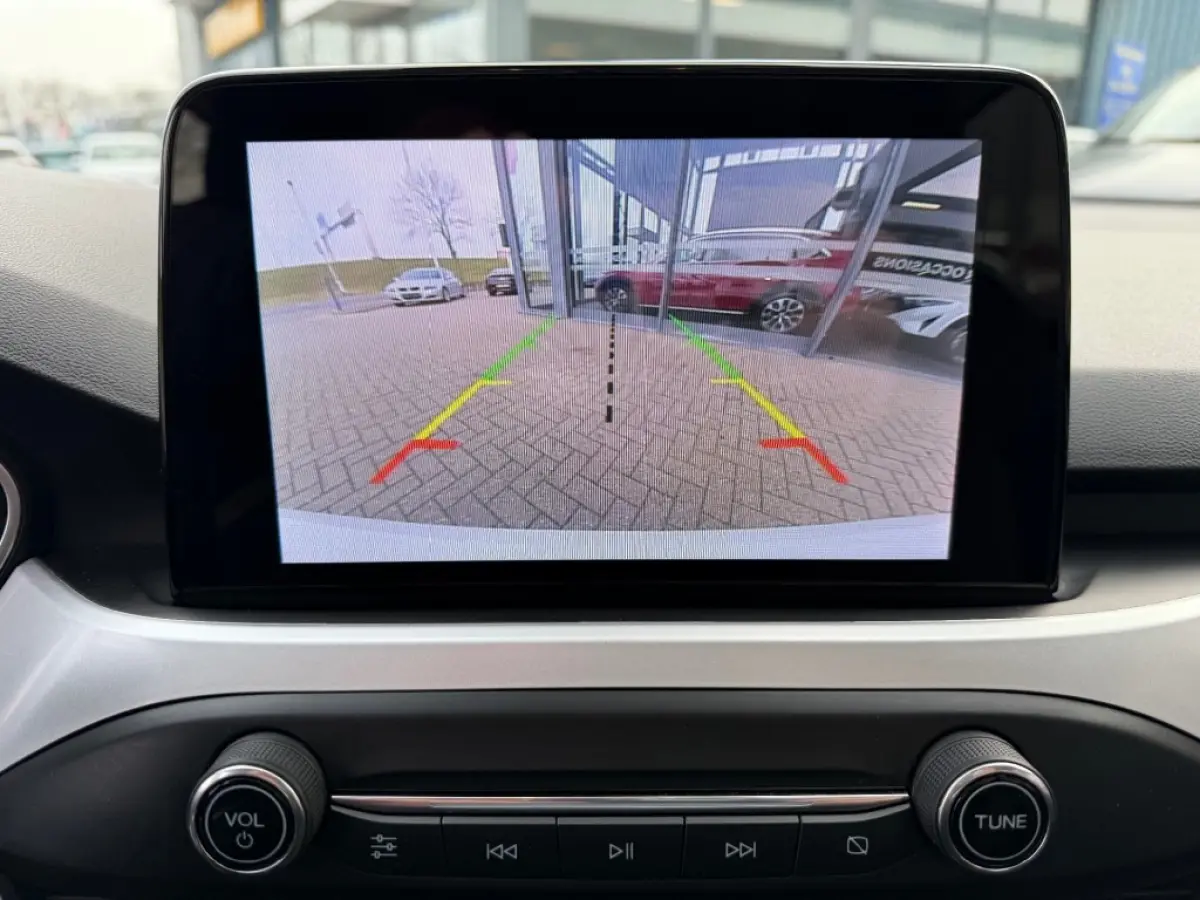 1.0 EB TREND EDITION BUSINESS NAVI AIRCO PDC