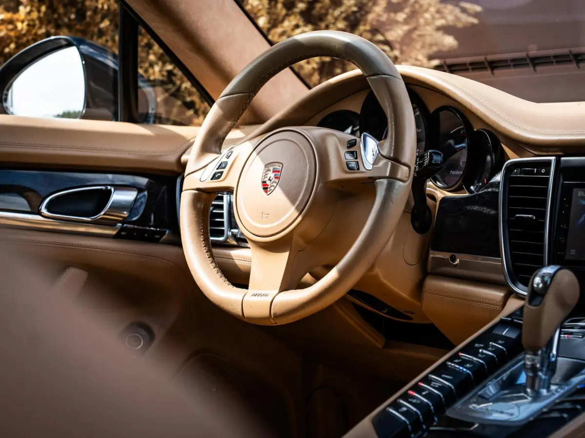 4.8 Turbo|PANO|SPORT CHRONO|BOSE|CAMERA|20'