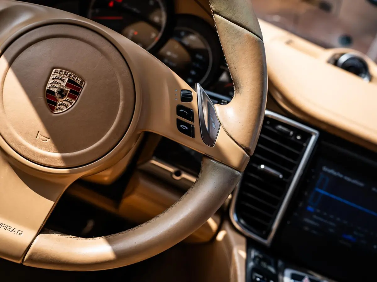 4.8 Turbo|PANO|SPORT CHRONO|BOSE|CAMERA|20'