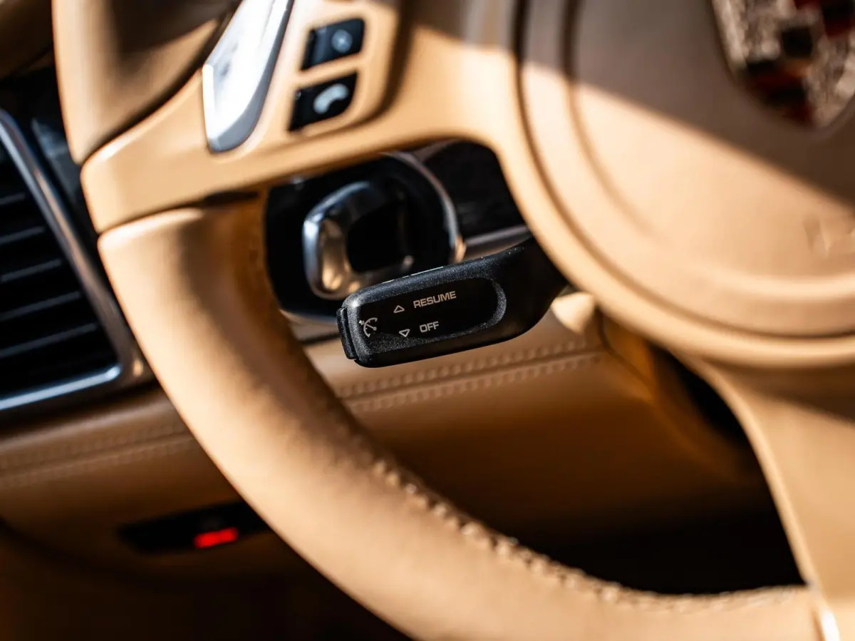 4.8 Turbo|PANO|SPORT CHRONO|BOSE|CAMERA|20'