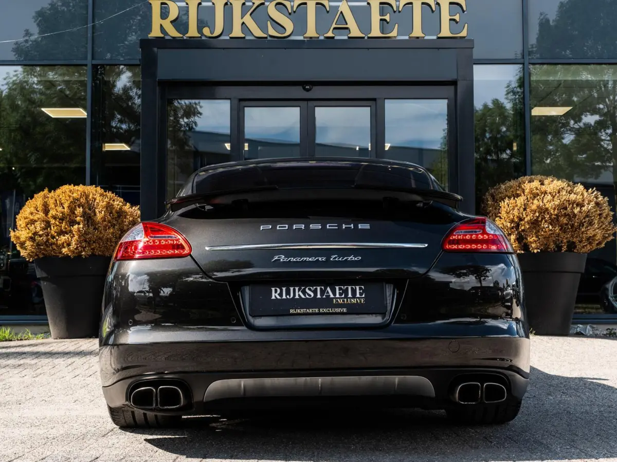 4.8 Turbo|PANO|SPORT CHRONO|BOSE|CAMERA|20'