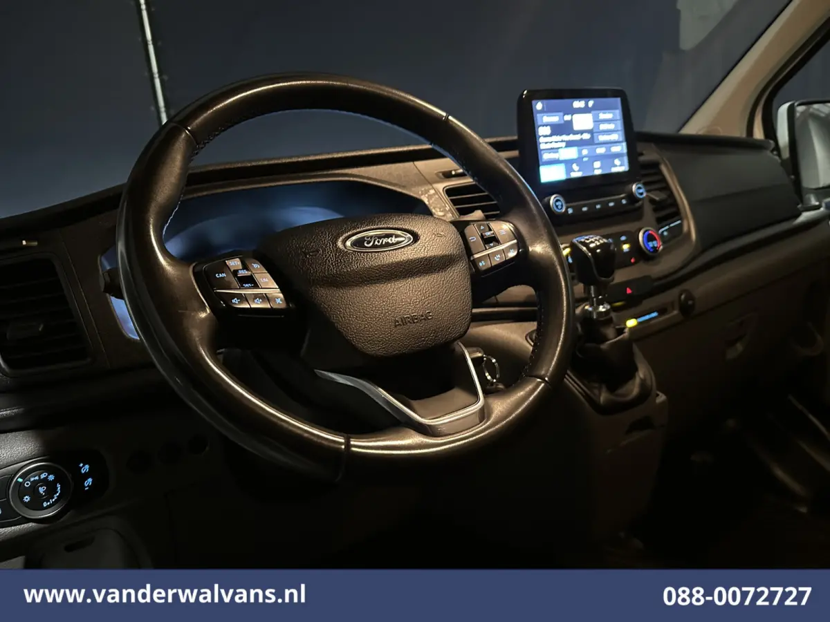 2.0 TDCI 130pk L2H1 Euro6 Airco | Camera | Apple Carplay | LED | Cruisecontrol | 2800kg Trekhaak Android Auto, Stoelverwarming, Verwarmde voorruit, Parkeersensoren