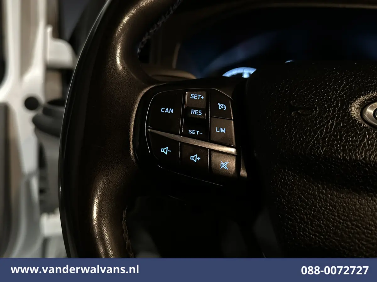 2.0 TDCI 130pk L2H1 Euro6 Airco | Camera | Apple Carplay | LED | Cruisecontrol | 2800kg Trekhaak Android Auto, Stoelverwarming, Verwarmde voorruit, Parkeersensoren