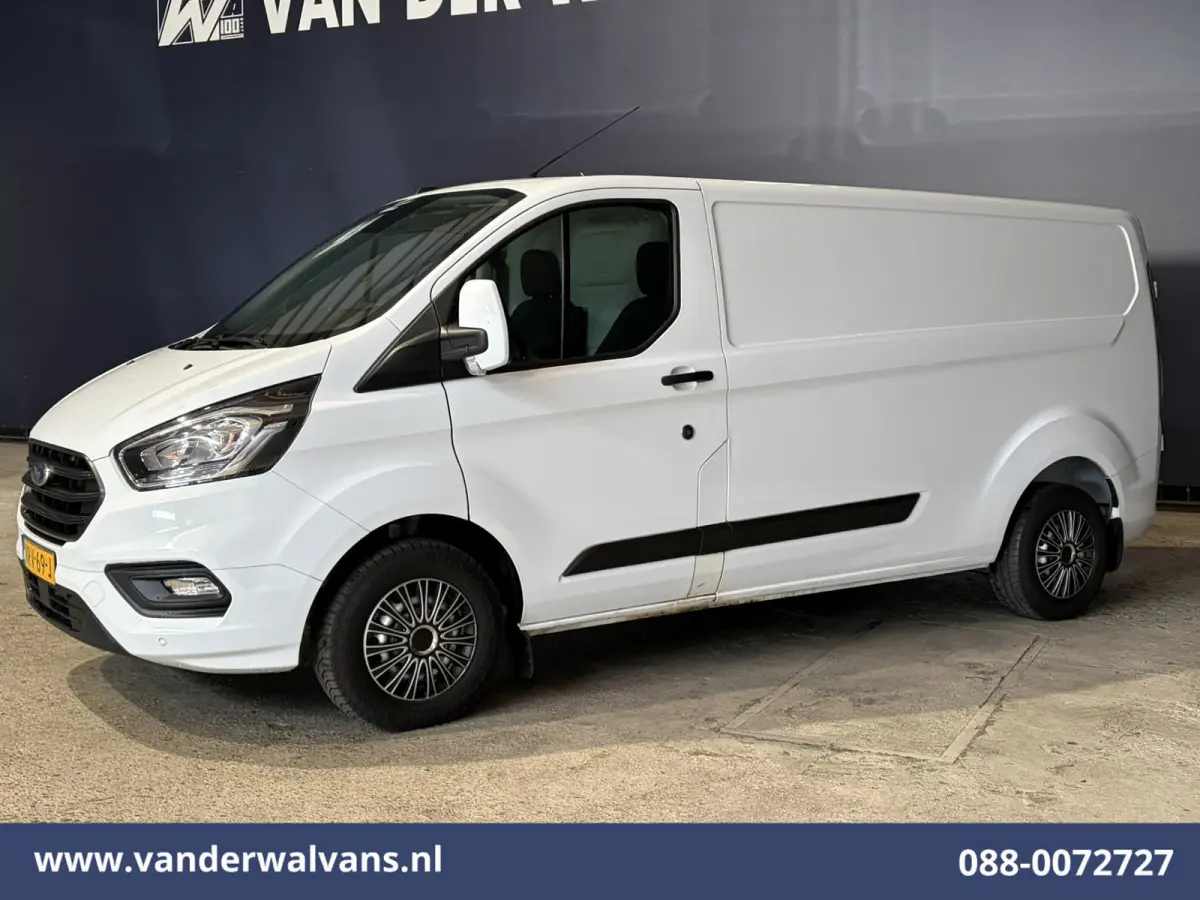 2.0 TDCI 130pk L2H1 Euro6 Airco | Camera | Apple Carplay | LED | Cruisecontrol | 2800kg Trekhaak Android Auto, Stoelverwarming, Verwarmde voorruit, Parkeersensoren