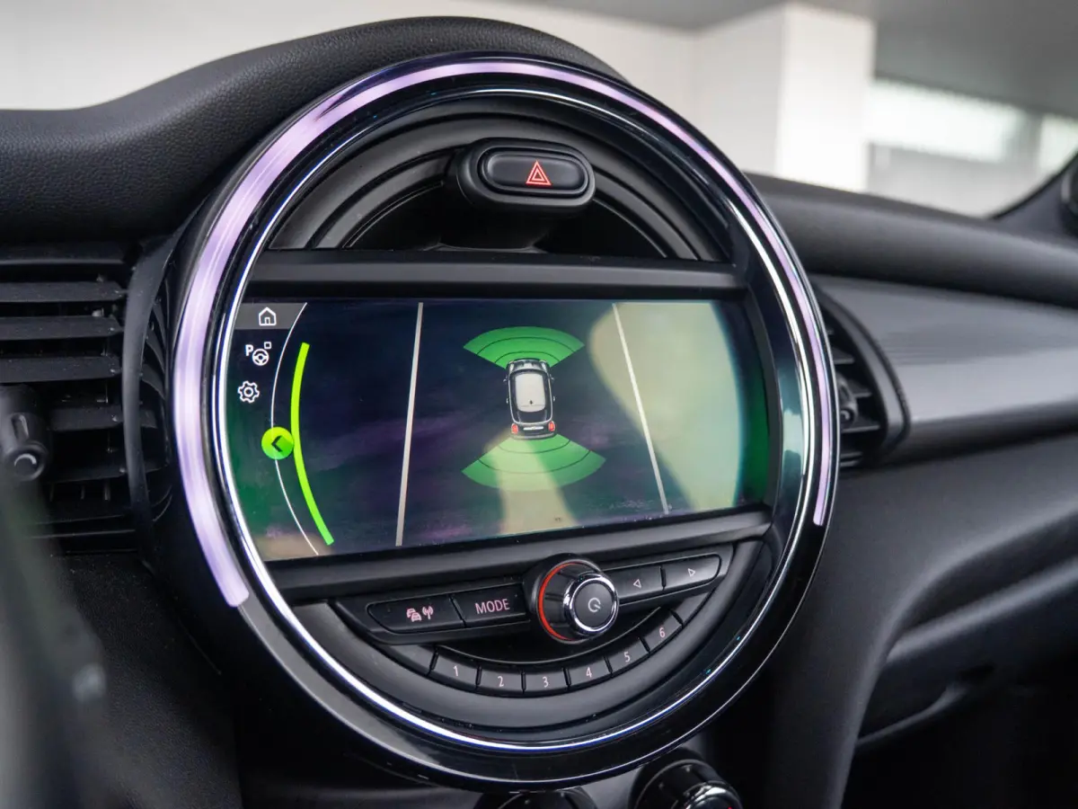 Cooper Aut. Harman-Kardon | Yours leder | Stoelverwarming