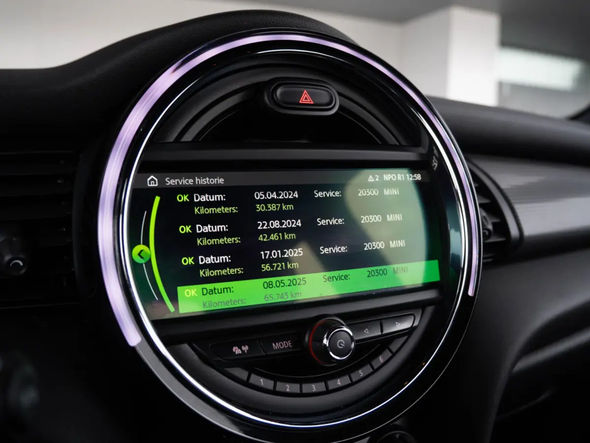 Cooper Aut. Harman-Kardon | Yours leder | Stoelverwarming