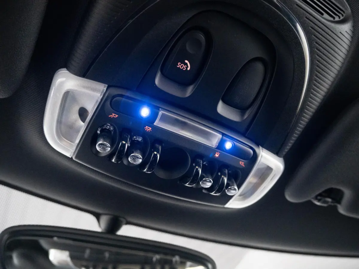 Cooper Aut. Harman-Kardon | Yours leder | Stoelverwarming