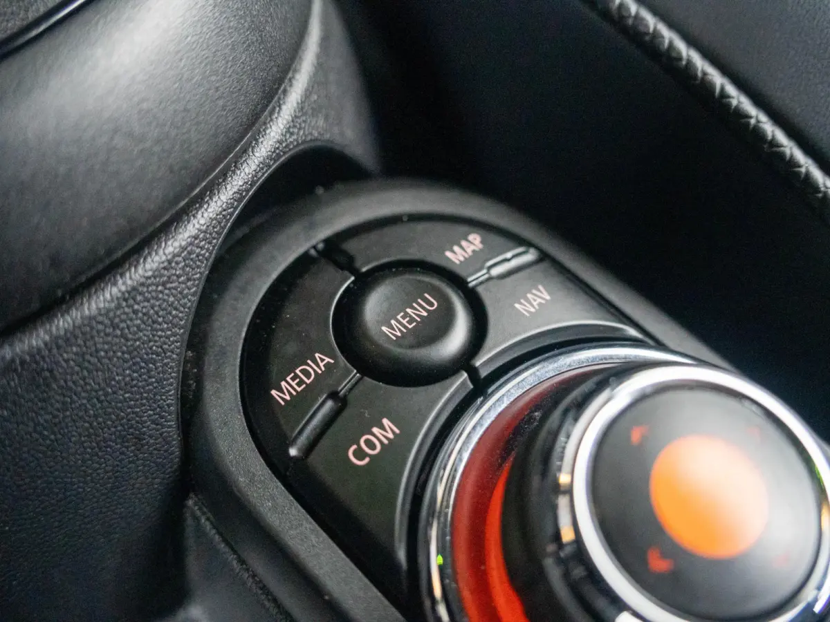 Cooper Aut. Harman-Kardon | Yours leder | Stoelverwarming