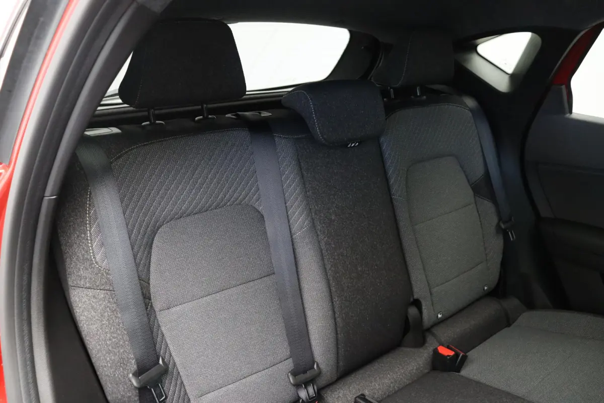 1.8 HEV AT Intense+ | Adaptive cruise control | Verwarmbaar voorruit | 18" lichtmetalen velgen |