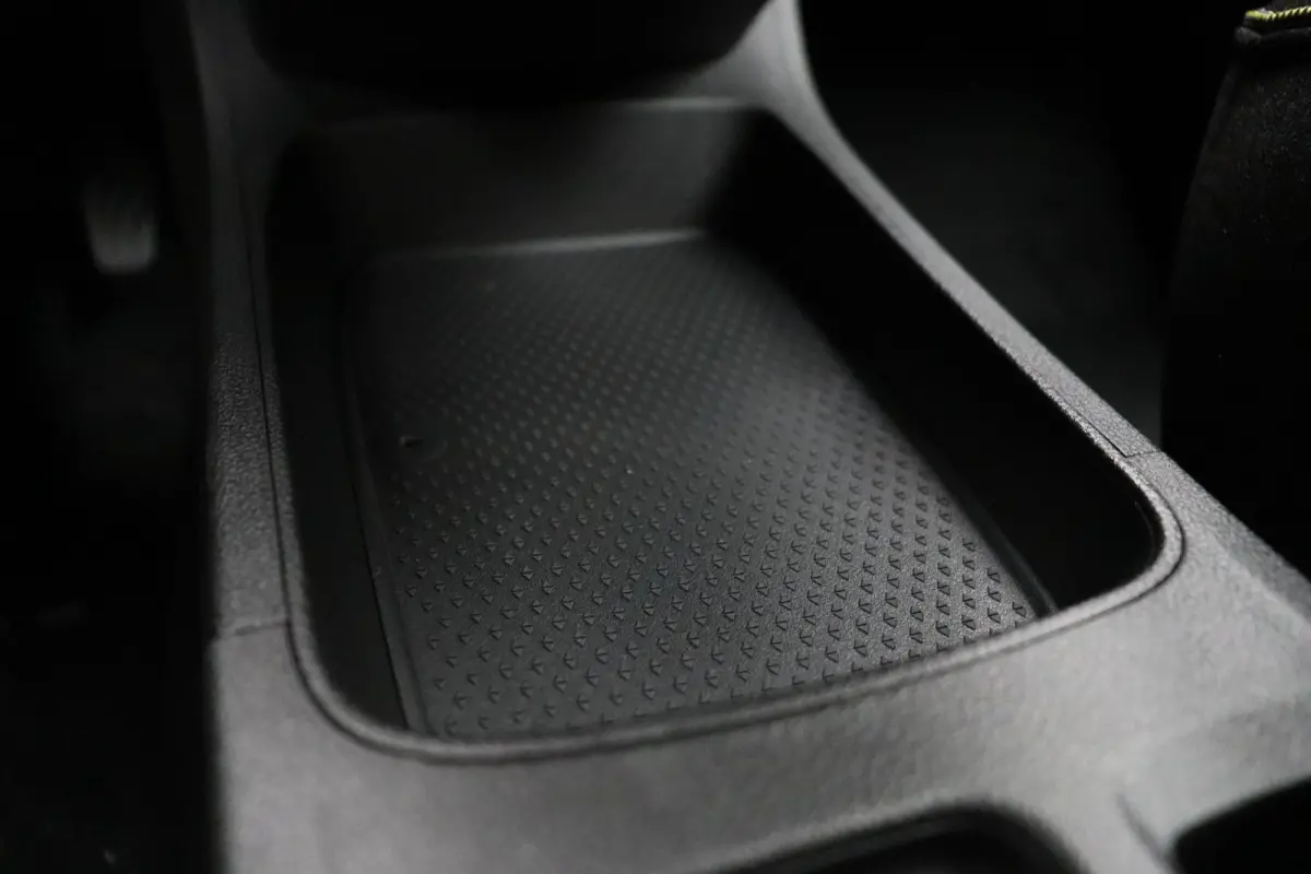 1.8 HEV AT Intense+ | Adaptive cruise control | Verwarmbaar voorruit | 18" lichtmetalen velgen |