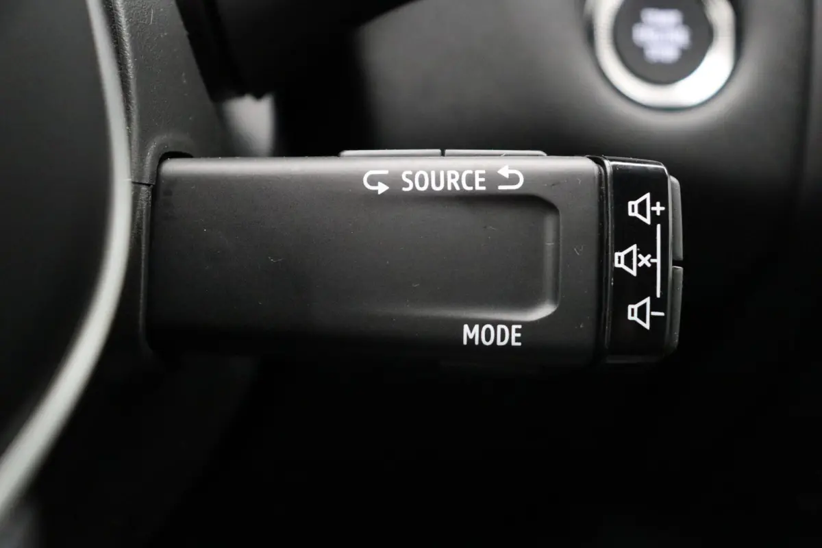 1.8 HEV AT Intense+ | Adaptive cruise control | Verwarmbaar voorruit | 18" lichtmetalen velgen |
