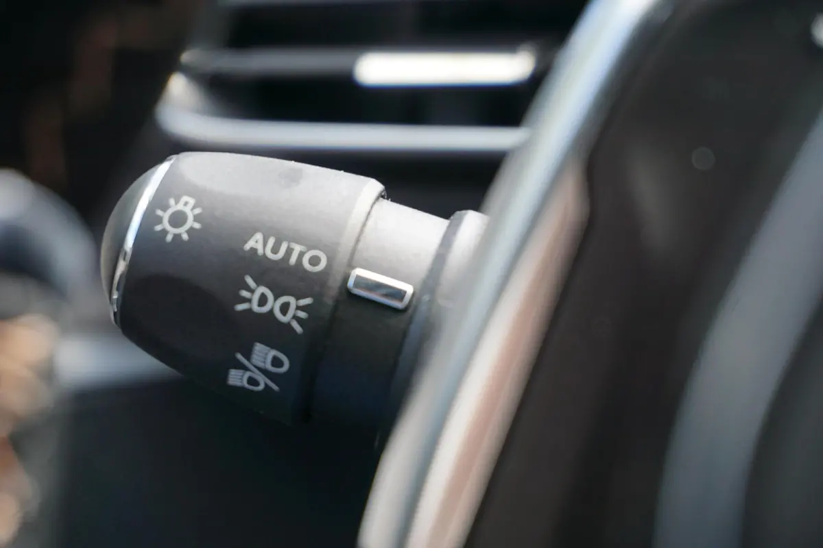 1.6 HYbrid 225 GT |Camera |Adaptive Cruise |Navi |Carplay |Full LED verlichting |LM-velgen |Climate control |Dakrails |Mooie auto |1e eigenaar