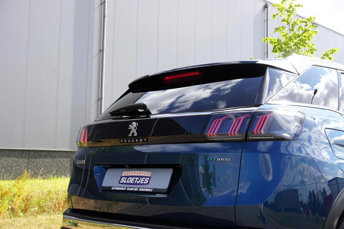 1.6 HYbrid 225 GT |Camera |Adaptive Cruise |Navi |Carplay |Full LED verlichting |LM-velgen |Climate control |Dakrails |Mooie auto |1e eigenaar
