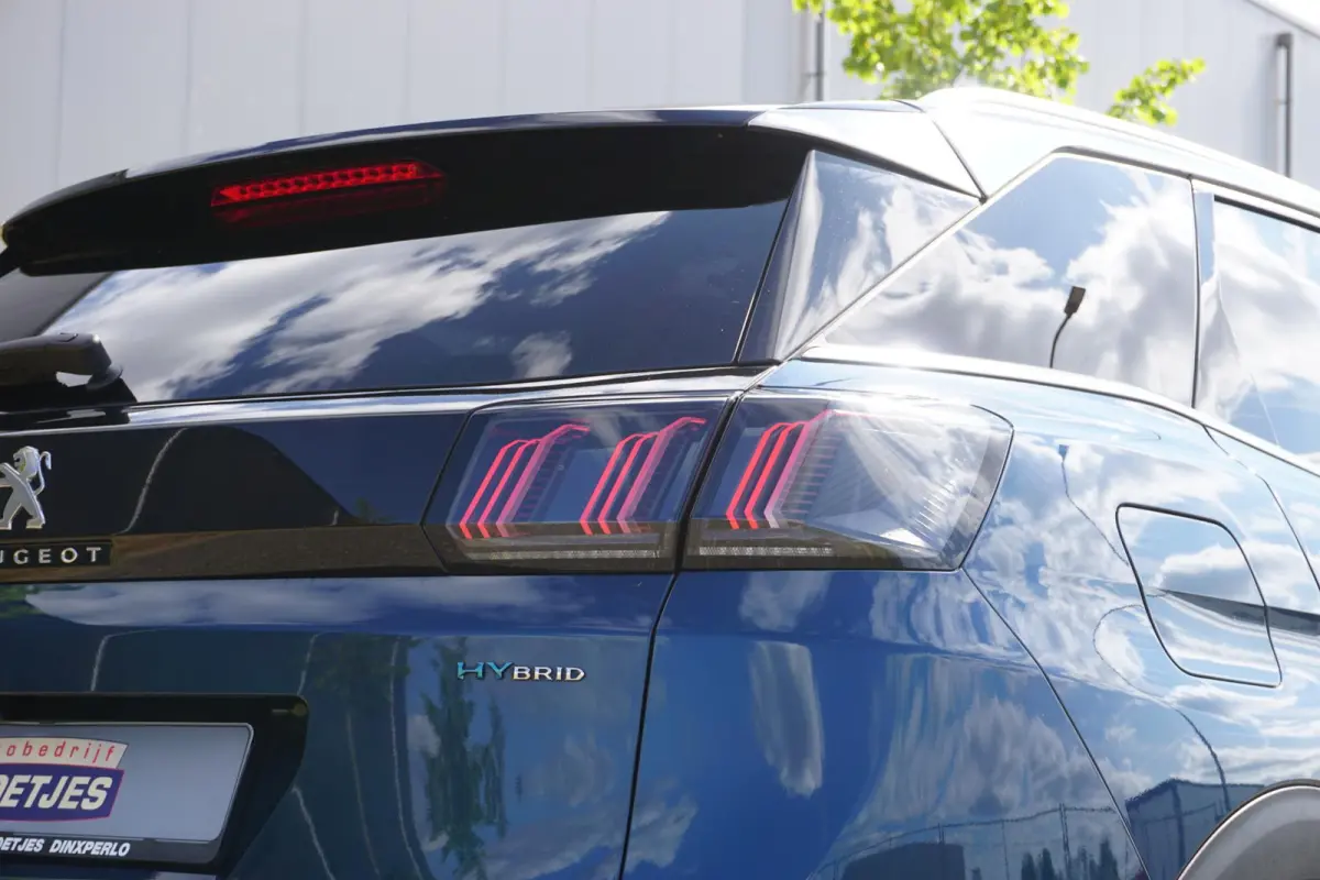 1.6 HYbrid 225 GT |Camera |Adaptive Cruise |Navi |Carplay |Full LED verlichting |LM-velgen |Climate control |Dakrails |Mooie auto |1e eigenaar