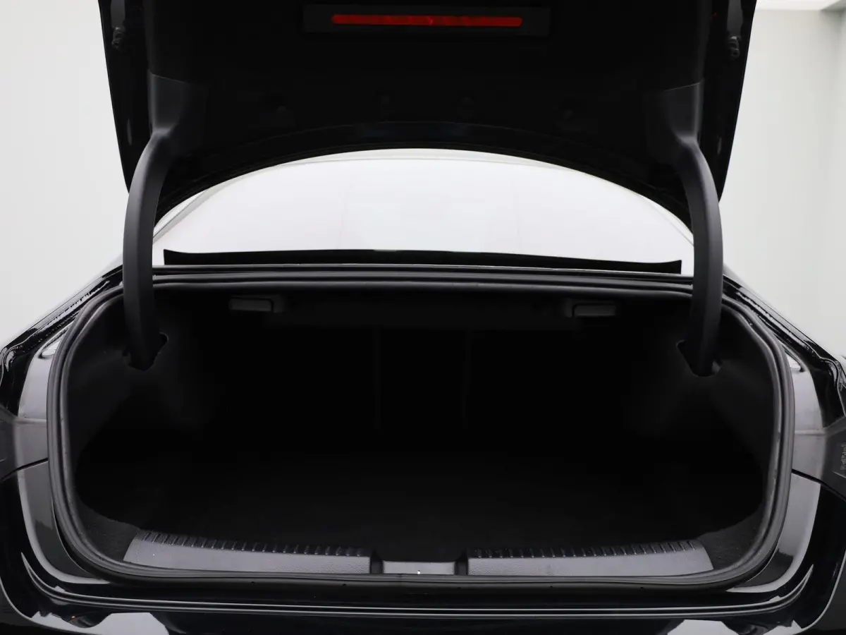 180 Star Edition AMG Line