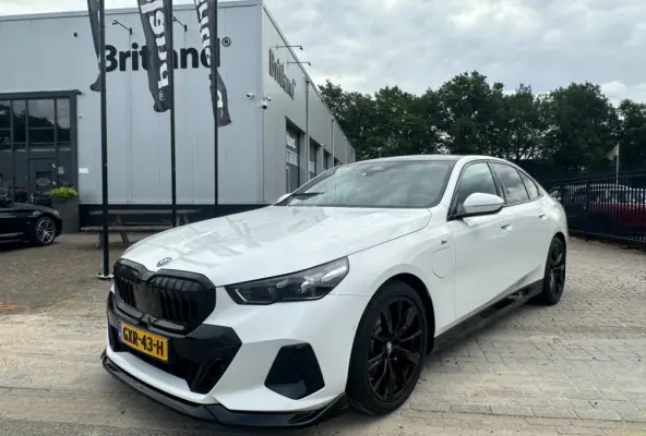 530e X-drive M-Sport bj2024 *Leer *Laser *NL auto *Cruise