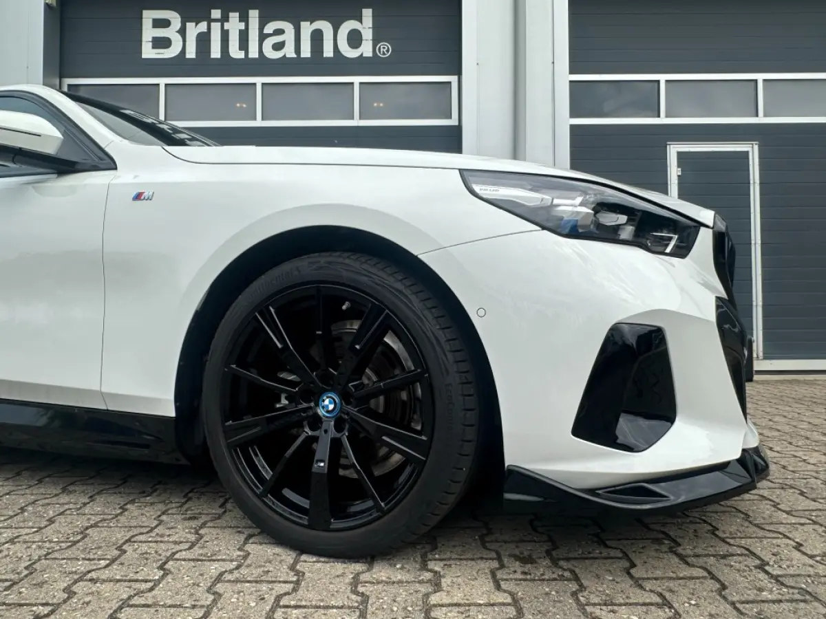 530e X-drive M-Sport bj2024 *Leer *Laser *NL auto *Cruise